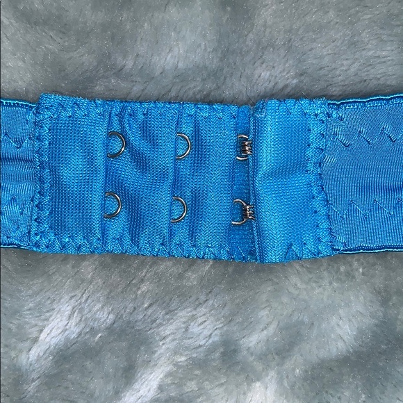 Blue side lace bra - Picture 2 of 3